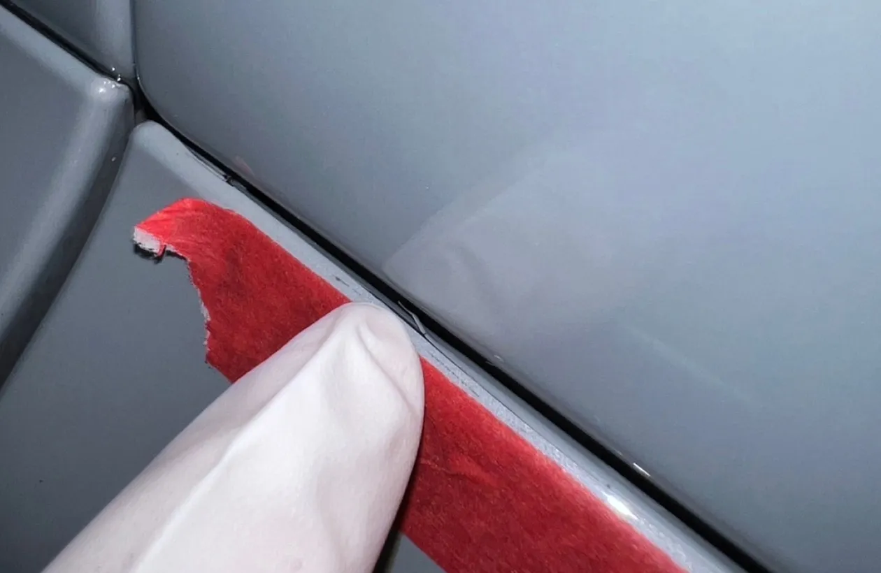 カッター使用された高級車画像10