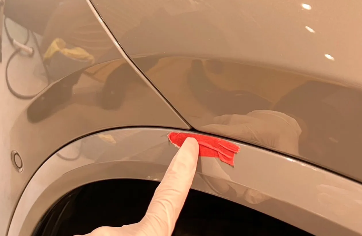 カッター使用された高級車画像11