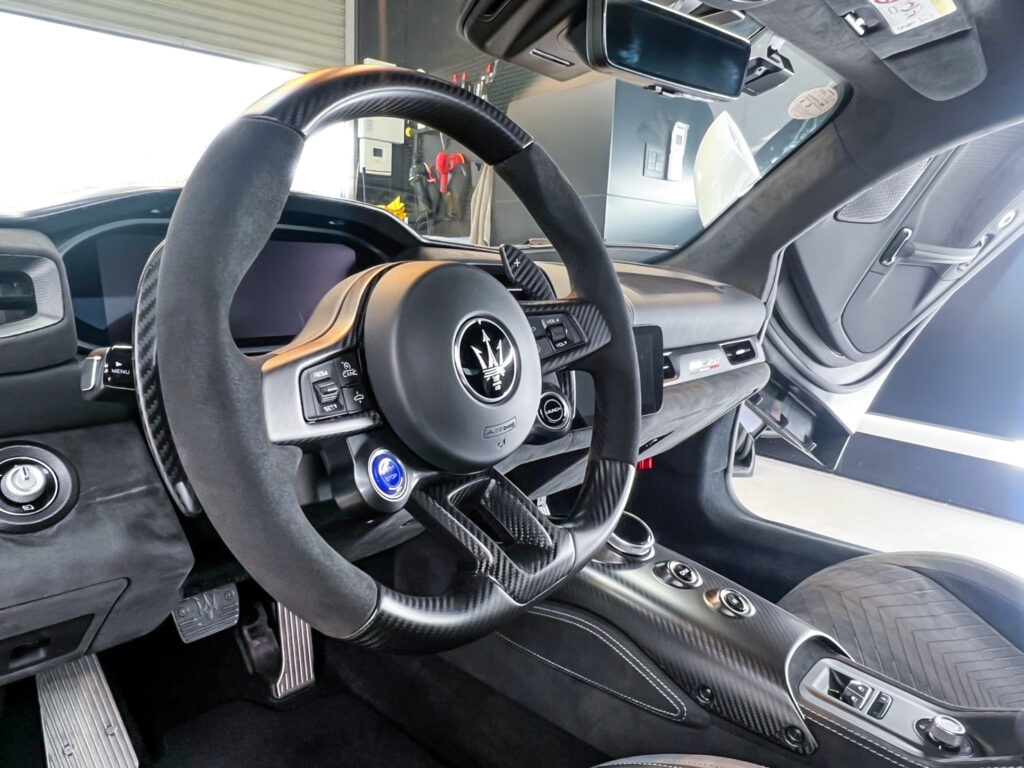 スマートカーサービス_MC20_室内_セラミックコーティング