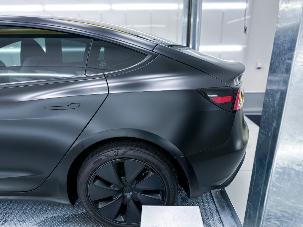 スマートカーサービス_テスラ_モデル3_プロテクションフィルム