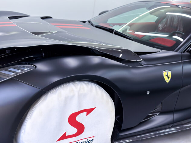 スマートカーサービス_フェラーリ_812コンペティツィオーネ_プロテクションフィルム