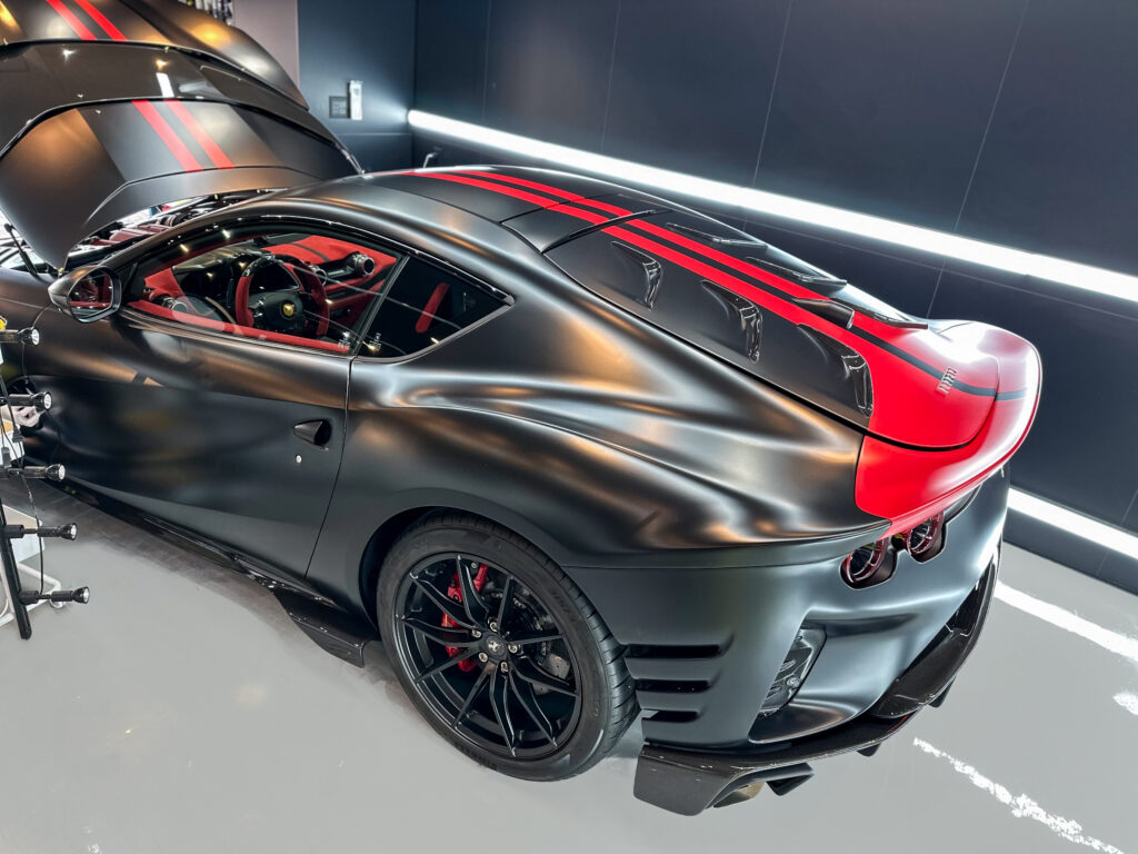スマートカーサービス_フェラーリ_ 812コンペティツィオーネ_プロテクションフィルム
