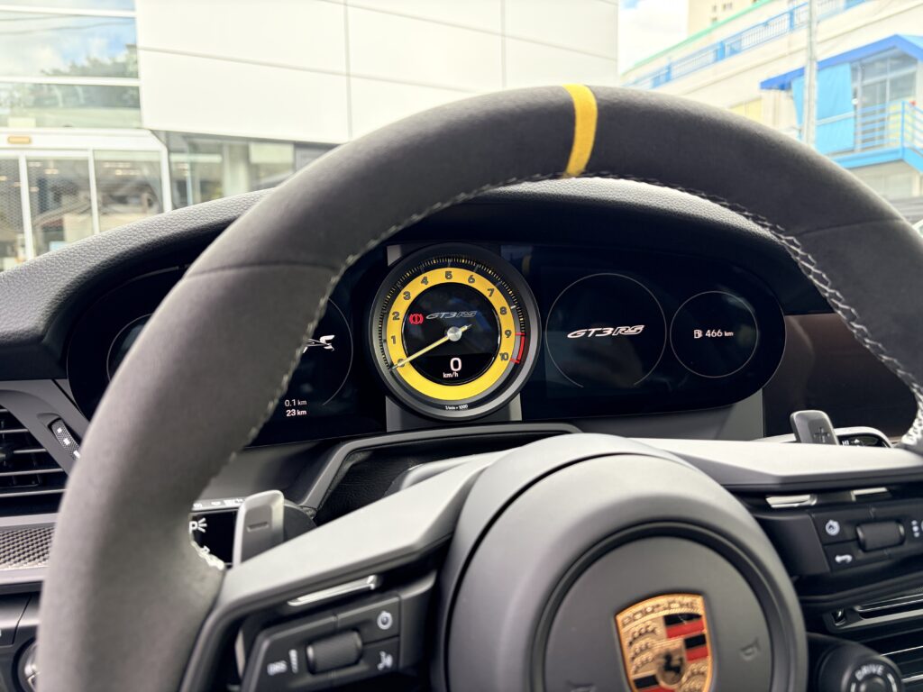 スマートカーサービス_ポルシェ_911_GT3RS_受け入れ
