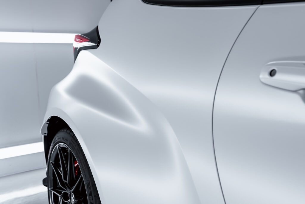 スマートカーサービス_トヨタ_ GRヤリス_プロテクションフィルム
