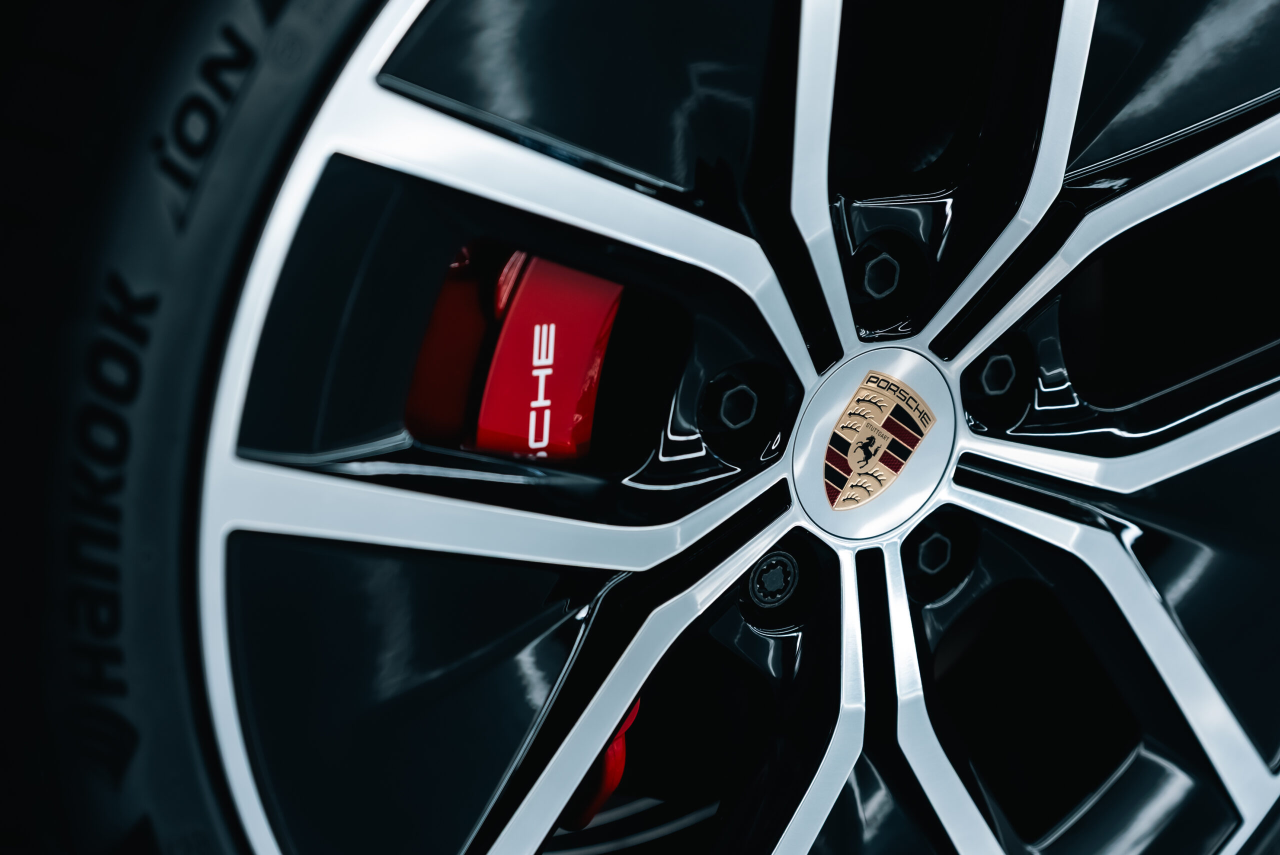 スマートカーサービス_ポルシェ_ タイカン_クロスツーリスモ_プロテクションフィルム
