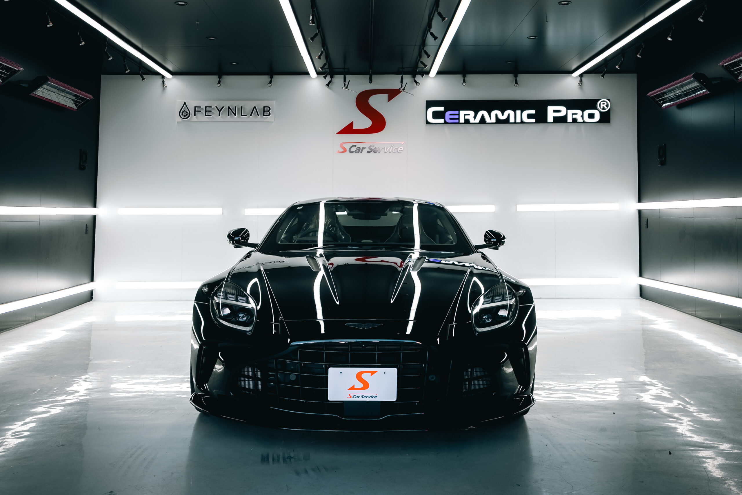 スマートカーサービス_アストンマーティン_ ヴァンテージ_プロテクションフィルム