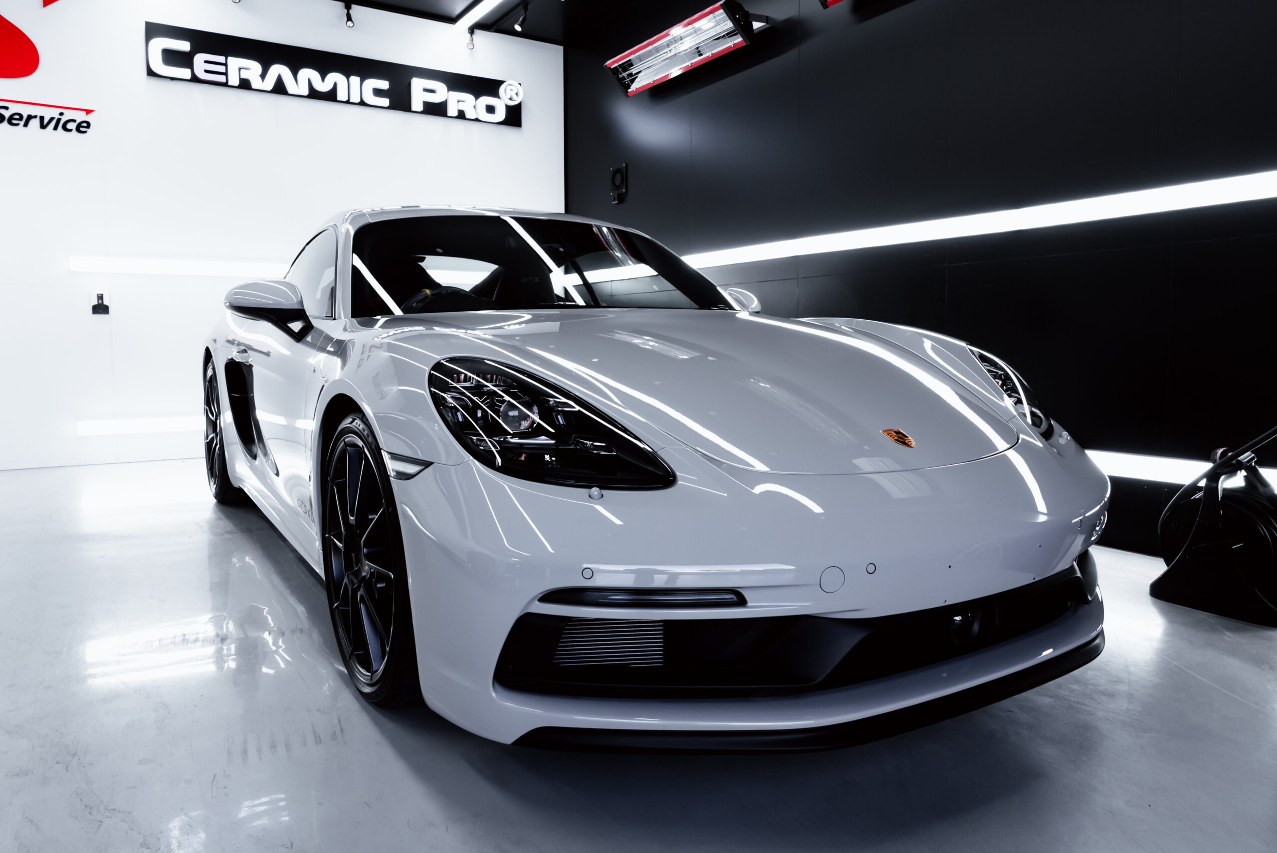 スマートカーサービス_ポルシェ_718_ケイマン_セラミックコーティング