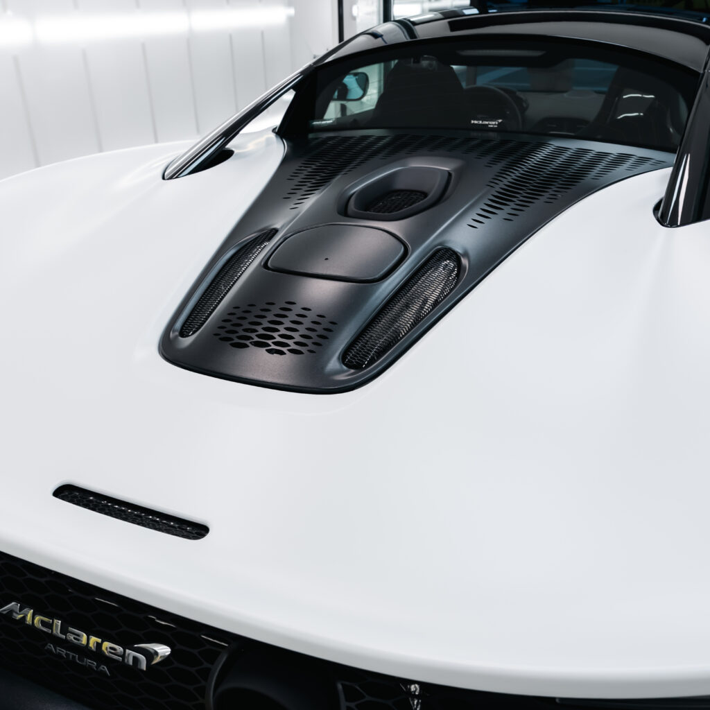 スマートカーサービス_マクラーレン_ ARTURA_プロテクションフィルム