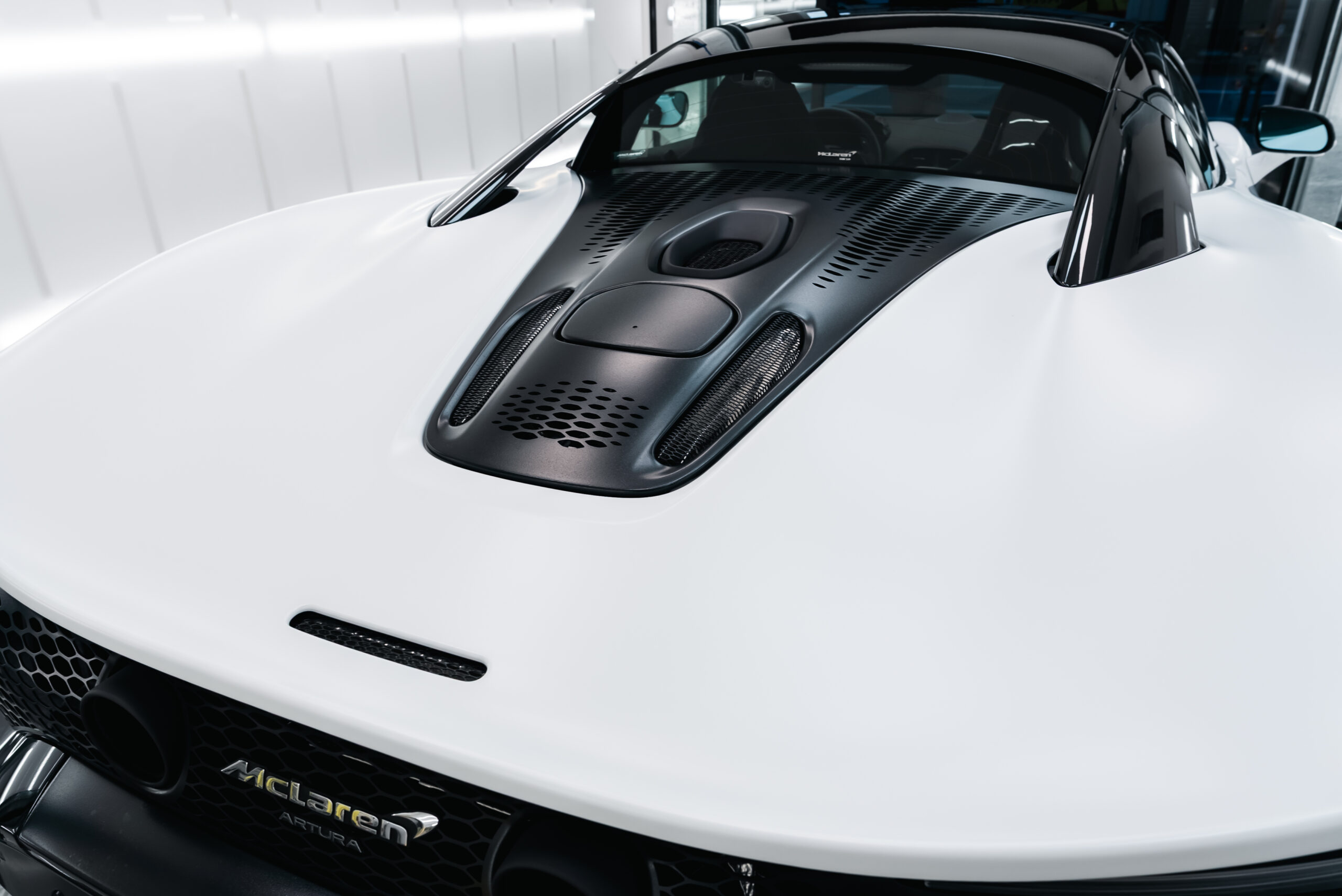 スマートカーサービス_マクラーレン_ ARTURA_プロテクションフィルム