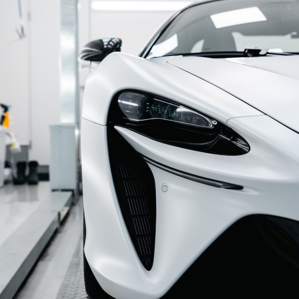 スマートカーサービス_マクラーレン_ ARTURA_プロテクションフィルム