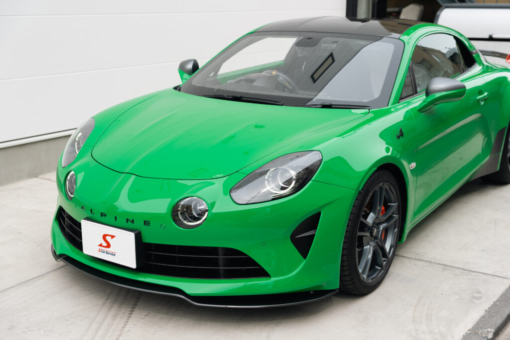 スマートカーサービスで施工したALPINE A110Sのプロテクションフィルム施工後の外観