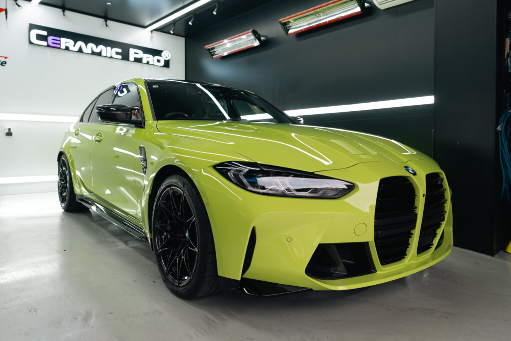 スマートカーサービスで施工したBMW M3のセラミックコーティングとリアガラススモークフィルム施工後の外観